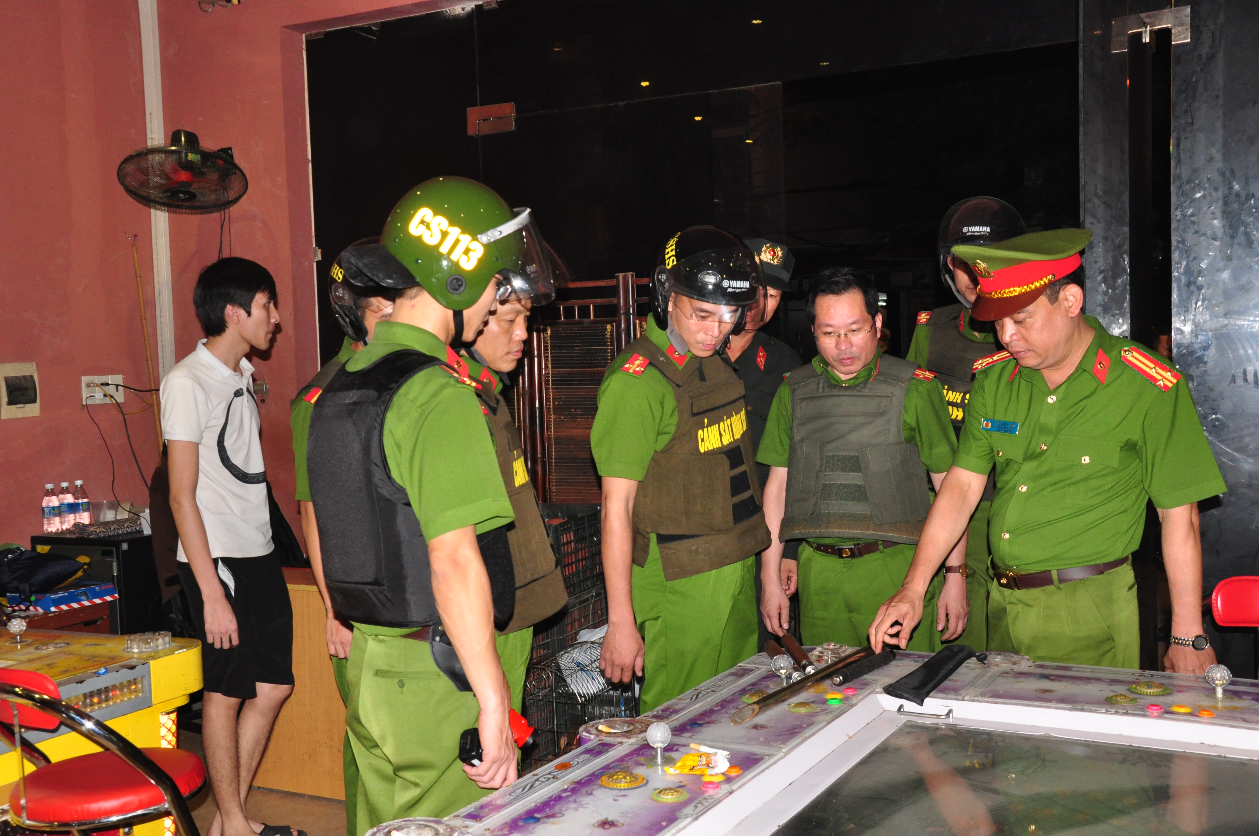 Phòng Cảnh sát hình sự triệt xóa 3 ổ nhóm tội phạm